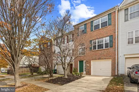 4811 Snowflower Blvd, Oxon Hill, MD 20745