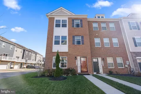 9710 Ruby Lockhart Blvd, Bowie, MD 20721 photo 2
