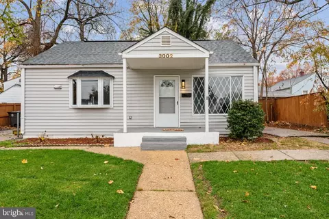 3002 Lancer Dr, Hyattsville, MD 20782
