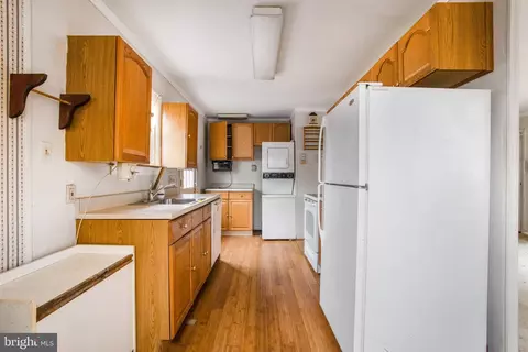 1013 Harrison Dr, Laurel, MD 20707 photo 11