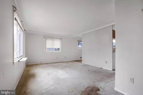 1013 Harrison Dr, Laurel, MD 20707 photo 6