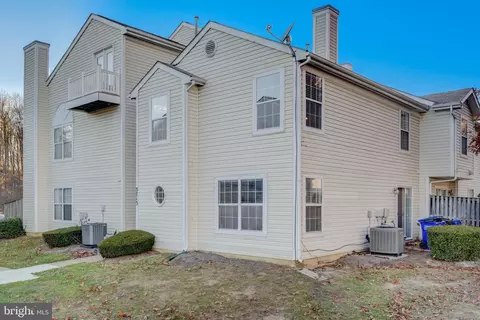 3713 Eightpenny Ln #162, Bowie, MD 20716