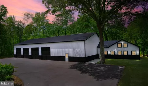 8067 Croom Rd, Marlboro, MD 20772