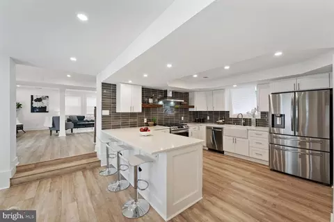 6904 Kingston Dr, Temple Hills, MD 20748