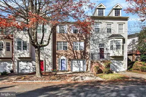 9104 Lake Largo Dr, Marlboro, MD 20774
