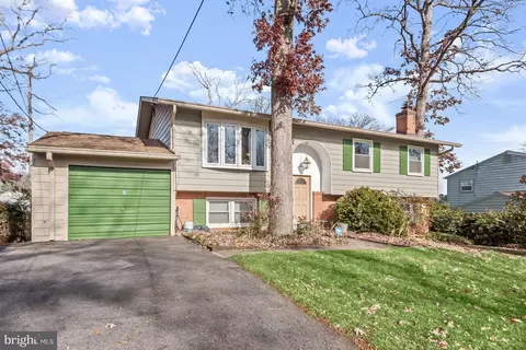 8508 Chervil Rd, Lanham, MD 20706