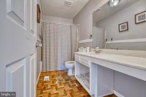 Bath - 11614 Waesche Dr, Bowie, MD 20721 photo 2 of 11