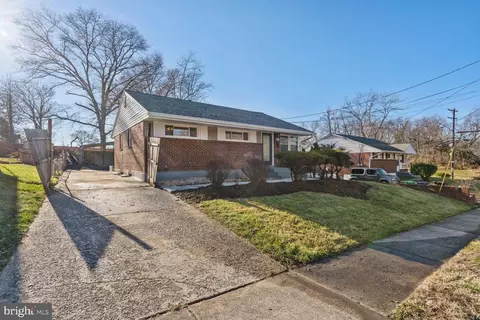 6403 Country Club Ct, Hyattsville, MD 20785