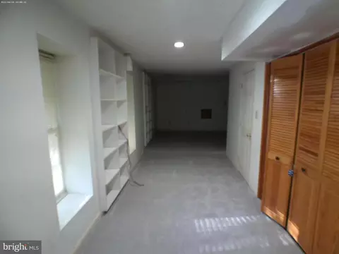 8809 Admiral Dr, Laurel, MD 20708 photo 37