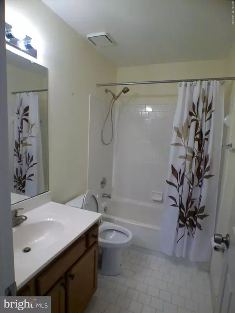 8809 Admiral Dr, Laurel, MD 20708 photo 28
