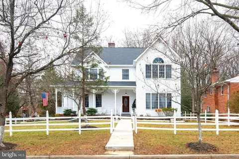 11343 Frances Dr, Beltsville, MD 20705