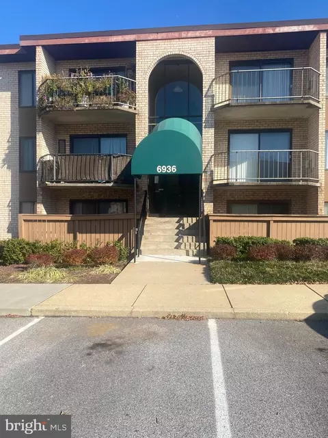 6936 Hanover Pkwy #401, Greenbelt, MD 20770