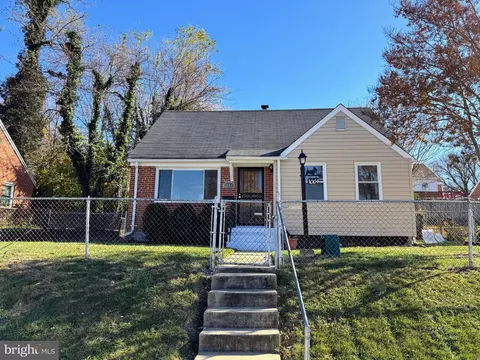 1004 Quietview Dr, Capitol Heights, MD 20743