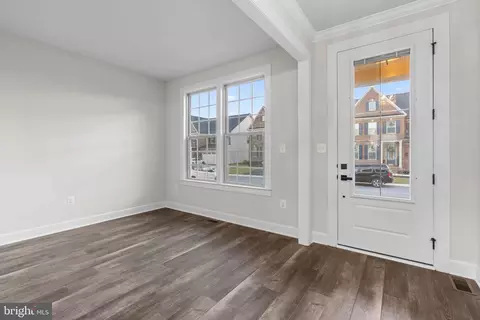 207 Crow Branch Pl, Laurel, MD 20708 photo 2