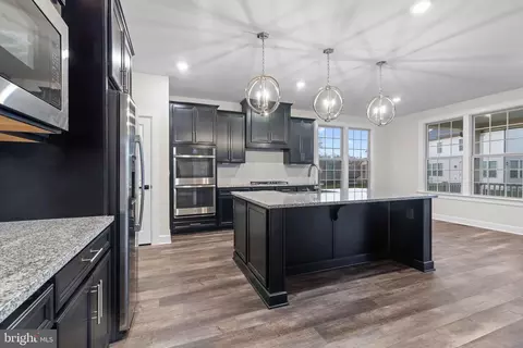 207 Crow Branch Pl, Laurel, MD 20708 photo 9