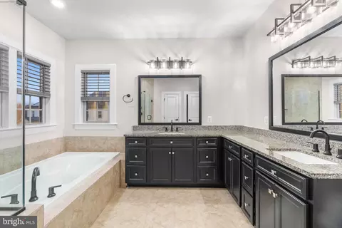 207 Crow Branch Pl, Laurel, MD 20708 photo 22