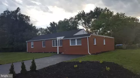 8501 Mimosa Ave, Clinton, MD 20735