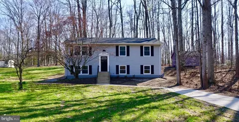 8203 Heatherwick Dr, Brandywine, MD 20613