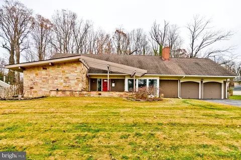 12814 Brunswick Ln, Bowie, MD 20715