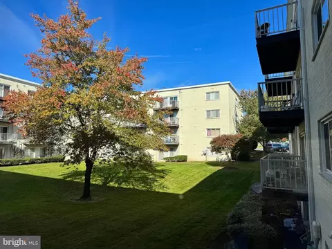 1009 Chillum Rd #210, Hyattsville, MD 20782