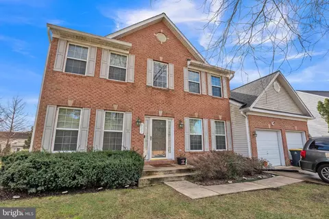 823 Manor House Dr, Marlboro, MD 20774
