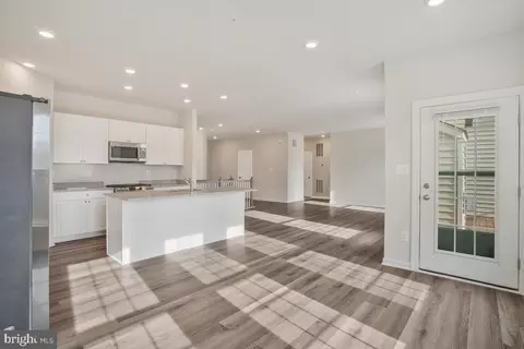 5805 Savannah Dr, Brandywine, MD 20613 photo 18