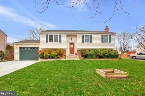 9508 Grandhaven Ave, Marlboro, MD 20772