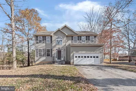15416 Cedar Dr, Accokeek, MD 20607
