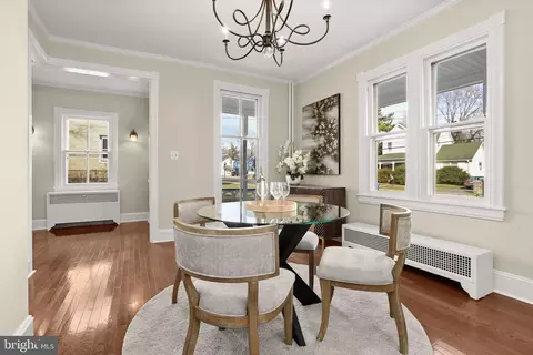 Dining - 336 Laurel Ave, Laurel, MD 20707 photo 1 of 3