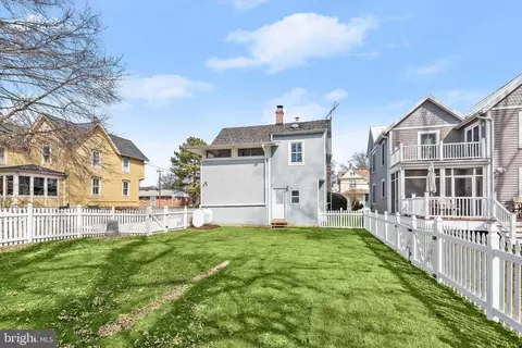 Exterior - 336 Laurel Ave, Laurel, MD 20707 photo 3 of 6