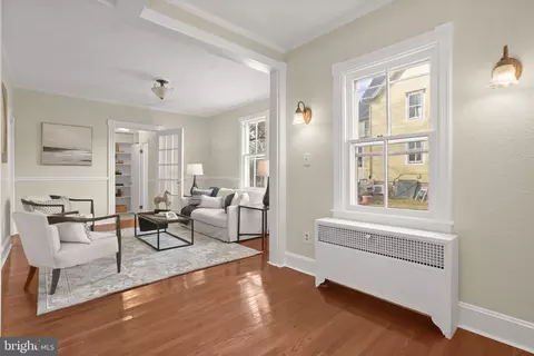 Living - 336 Laurel Ave, Laurel, MD 20707 photo 1 of 4