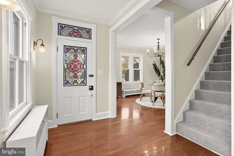 Entry Way - 336 Laurel Ave, Laurel, MD 20707 photo 1 of 1