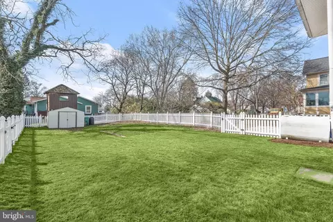 Exterior - 336 Laurel Ave, Laurel, MD 20707 photo 4 of 6