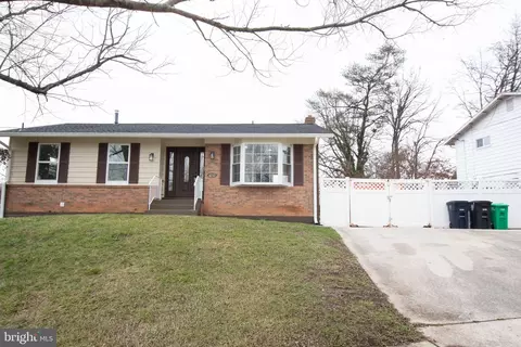 4233 Kinmount Rd, Lanham, MD 20706