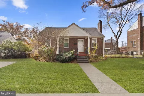 3403 Lancer Dr, Hyattsville, MD 20782