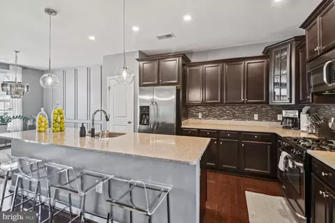 9110 Ruby Lockhart Blvd #6, Lanham, MD 20706 photo 12