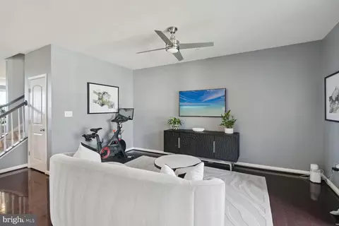 9110 Ruby Lockhart Blvd #6, Lanham, MD 20706 photo 8