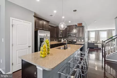 9110 Ruby Lockhart Blvd #6, Lanham, MD 20706 photo 14