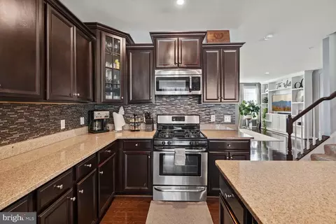 9110 Ruby Lockhart Blvd #6, Lanham, MD 20706 photo 13
