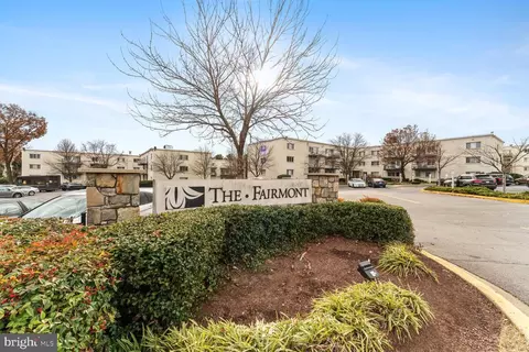 5601 Parker House Ter #420, Hyattsville, MD 20782