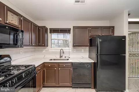 3307 E Glenreed Ct, Glenarden, MD 20706 photo 15