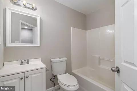 3307 E Glenreed Ct, Glenarden, MD 20706 photo 28