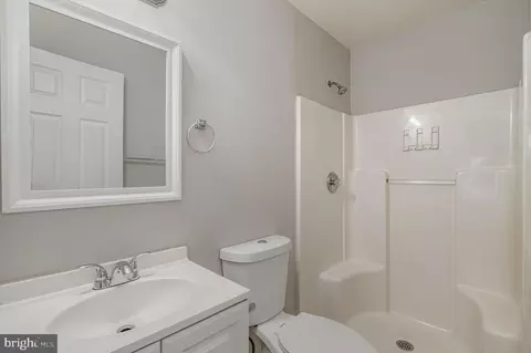 3307 E Glenreed Ct, Glenarden, MD 20706 photo 21