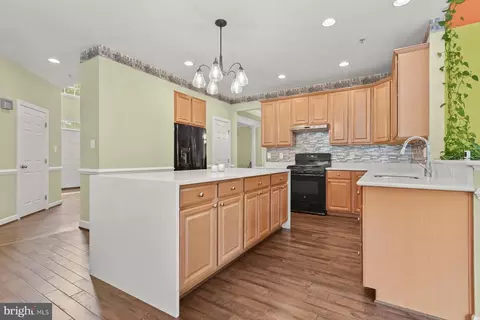 13701 Oaklands Manor Dr, Laurel, MD 20708 photo 22