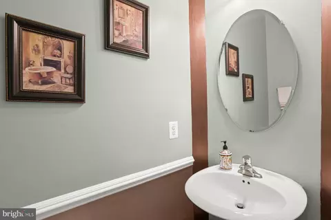 13701 Oaklands Manor Dr, Laurel, MD 20708 photo 30