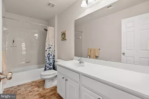 13701 Oaklands Manor Dr, Laurel, MD 20708 photo 47