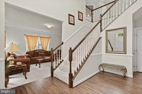 13701 Oaklands Manor Dr, Laurel, MD 20708 photo 8