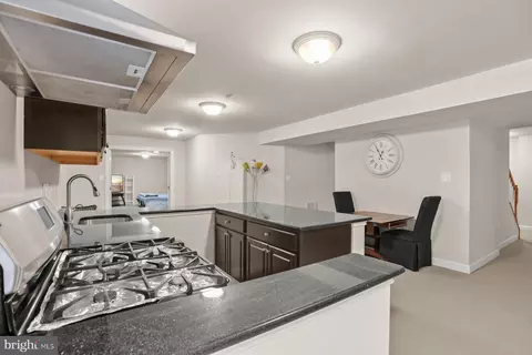 13701 Oaklands Manor Dr, Laurel, MD 20708 photo 52