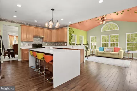 13701 Oaklands Manor Dr, Laurel, MD 20708 photo 18