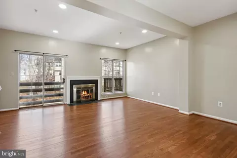 604 Lisle Dr, Bowie, MD 20721 photo 2